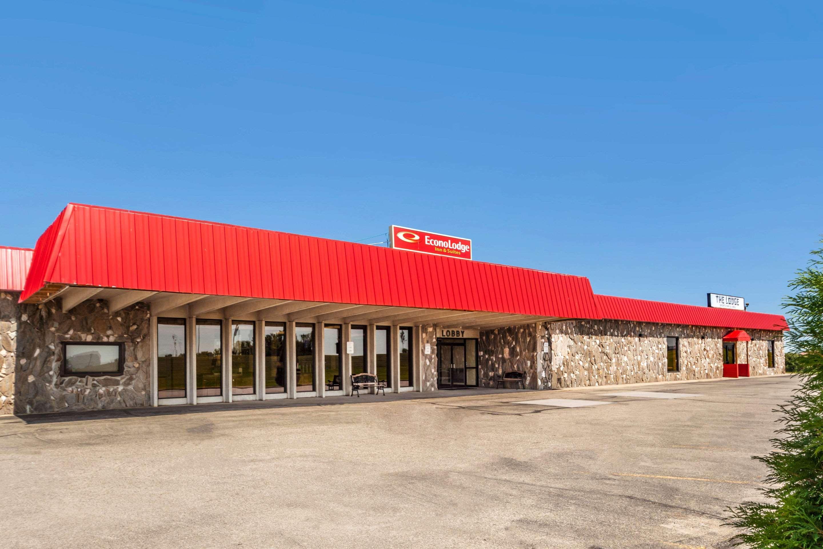 Econo Lodge Inn & Suites Brookings Exterior photo